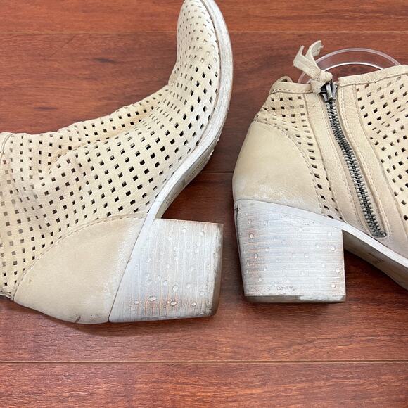 Dolce Vita Cream Whitewash Block Heel Almond Toe Perforated Booties Womens 8 - Picture 8 of 14